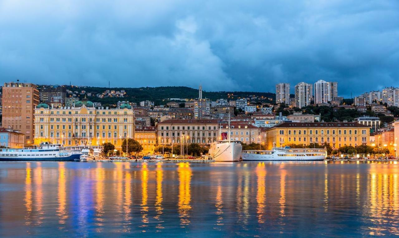 Deluxe Apartment Marina With A Private Parking Rijeka Dış mekan fotoğraf